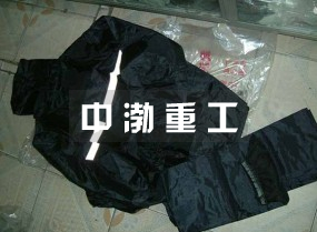 雨衣、雨鞋